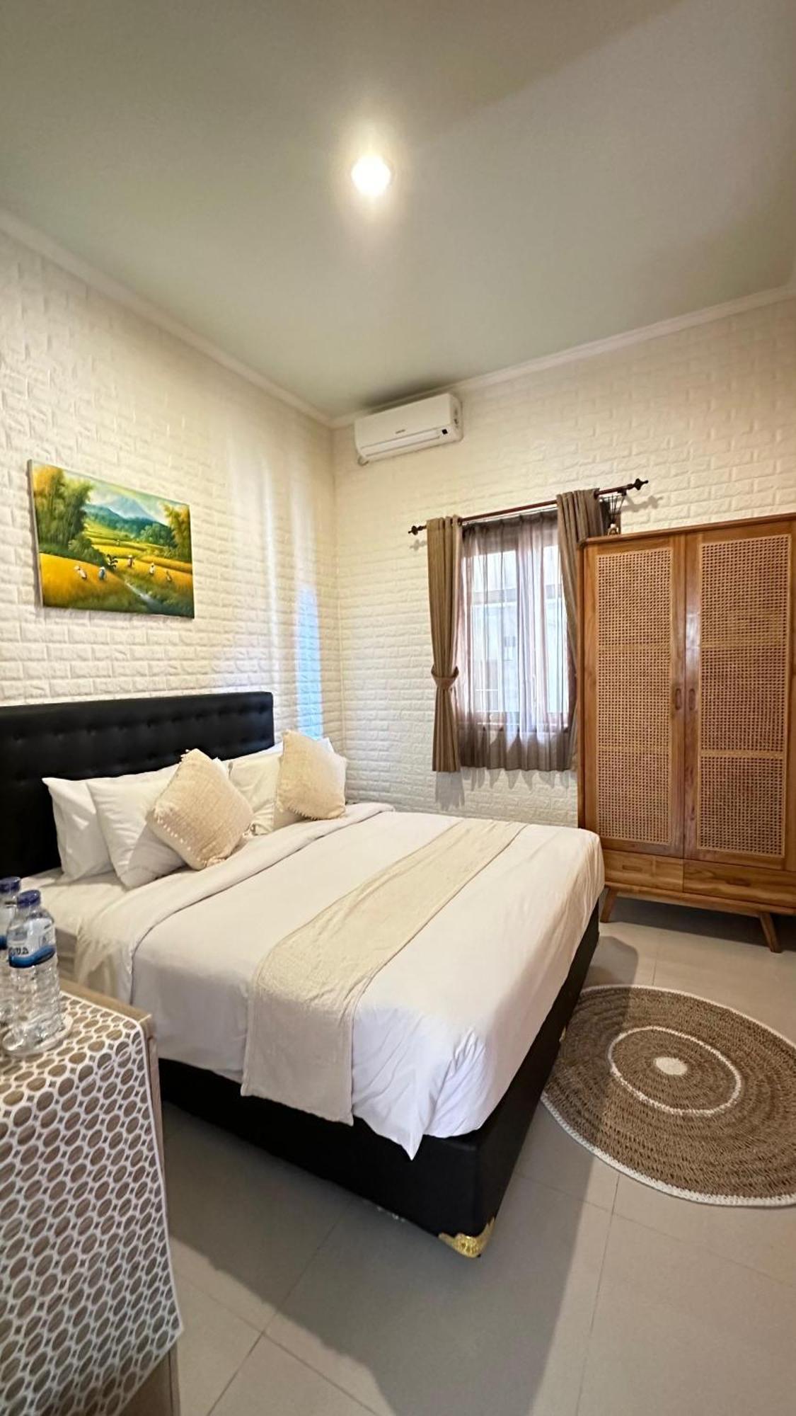 Homestay Kubu Dimel And Nusa Dua (Bali)