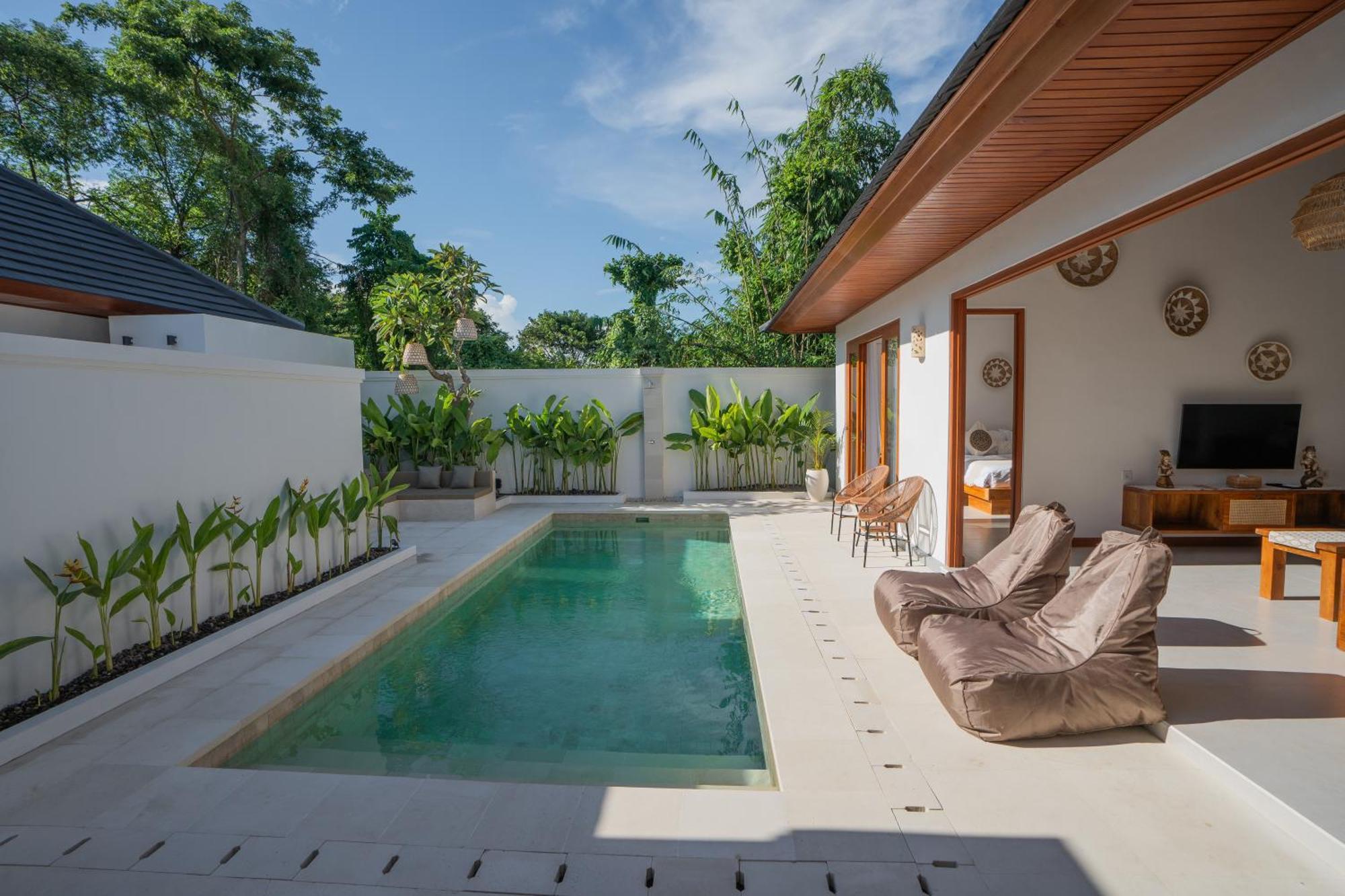 Kubu Dimel And Nusa Dua (Bali)