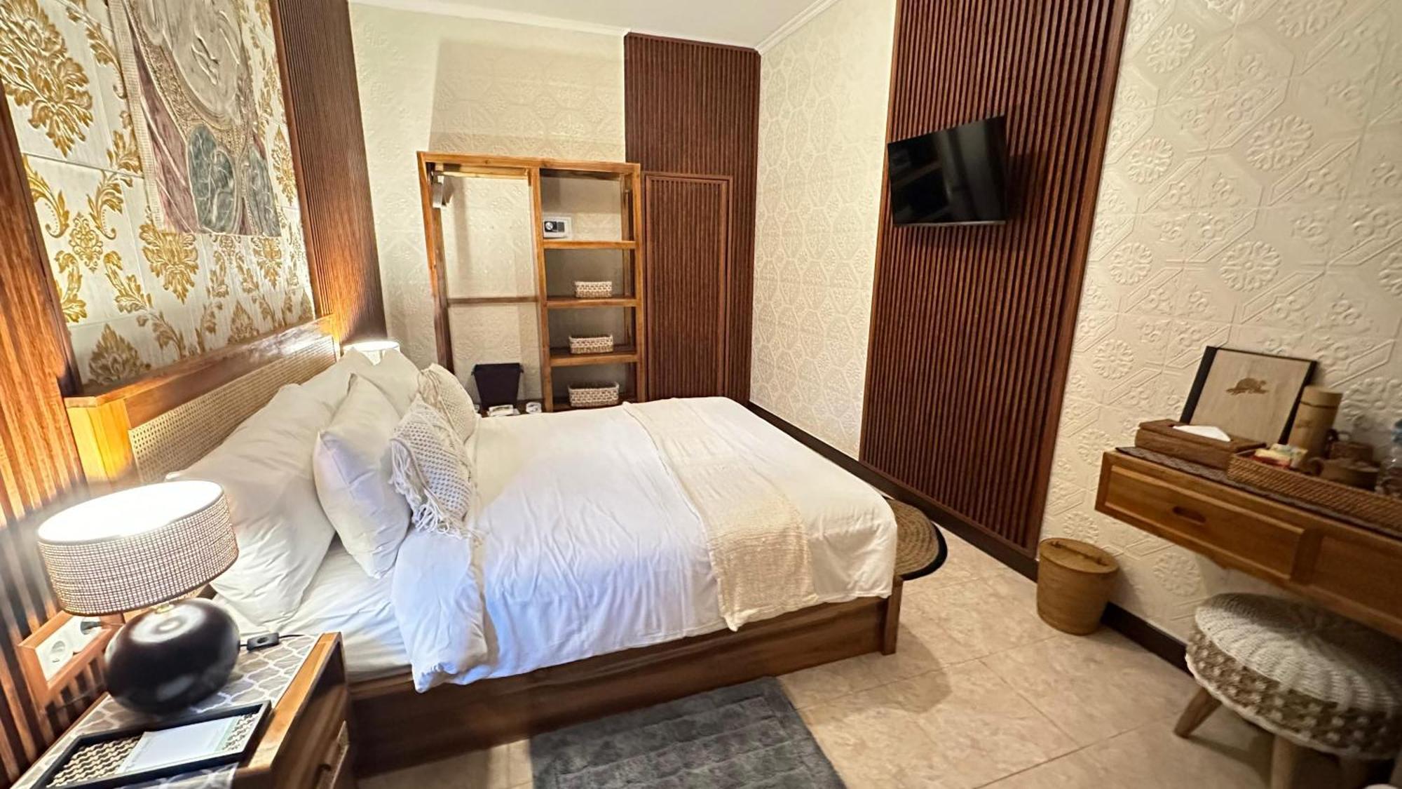 Homestay Kubu Dimel And Nusa Dua (Bali)