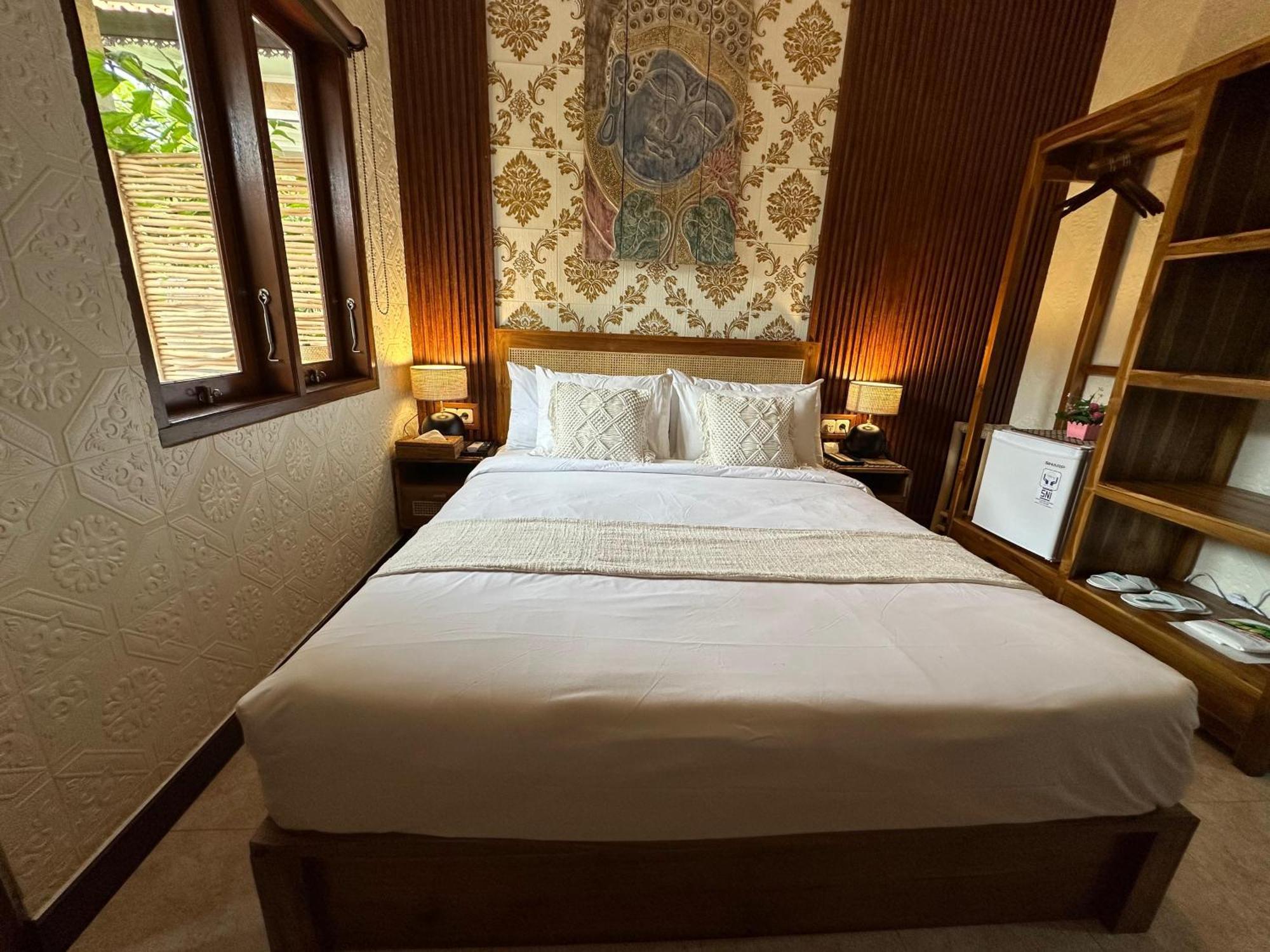 Kubu Dimel And Homestay Nusa Dua (Bali)